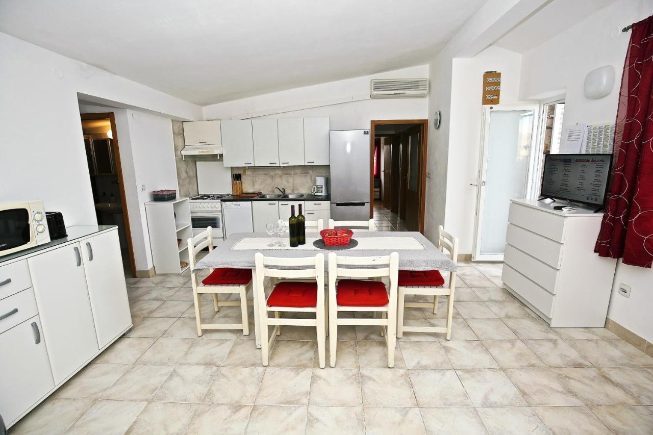 Apartments By The Sea Prizba, Korcula - 9255 Extérieur photo